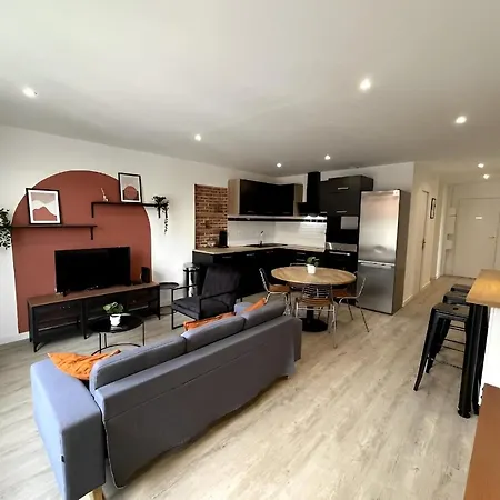 Le Contemporain Apartment